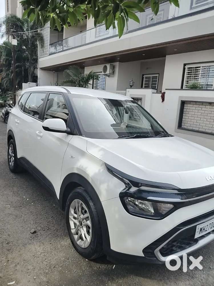 Kia Carens Premium 2023