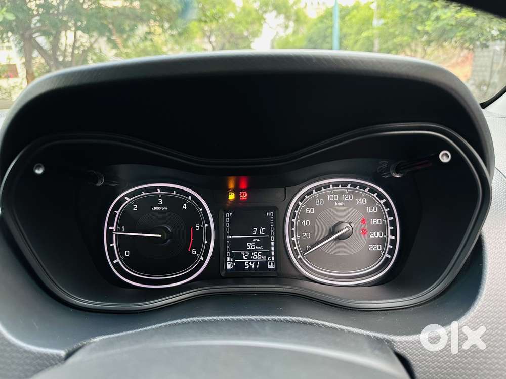 Maruti Suzuki Vitara Brezza Zdi+ Dual Tone Mt, 2018, Diesel