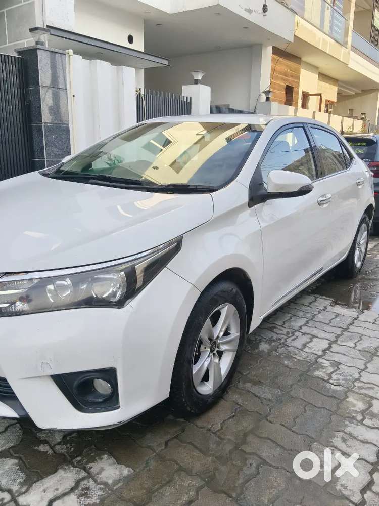 Toyota Corolla Altis 2014 Diesel 150000 Km Driven