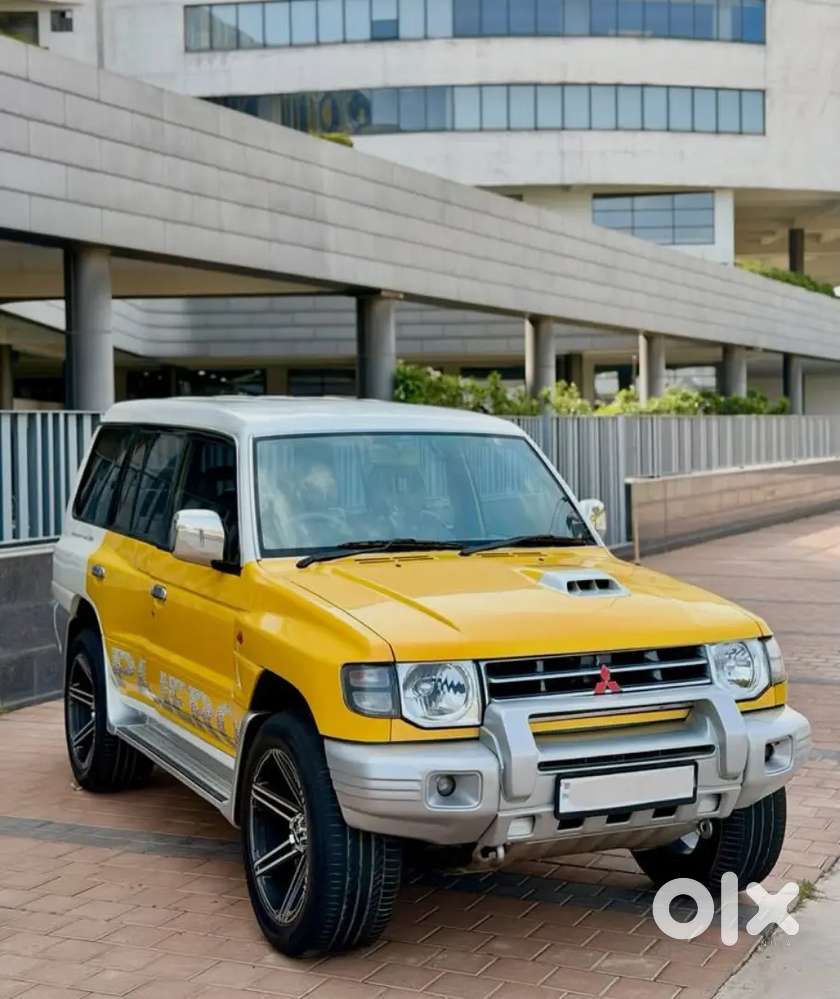 Mitsubishi Pajero Sfx 2011