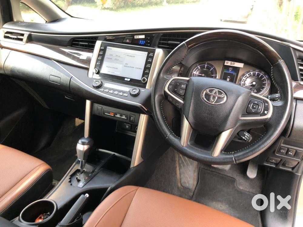 Toyota Innova Crysta [ ] 2.4 Zx At 7 Str, 2022, Diesel