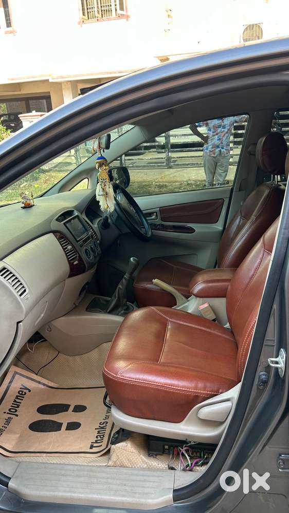 Toyota Innova 2.5 G (diesel) 8 Seater, 2009, Diesel