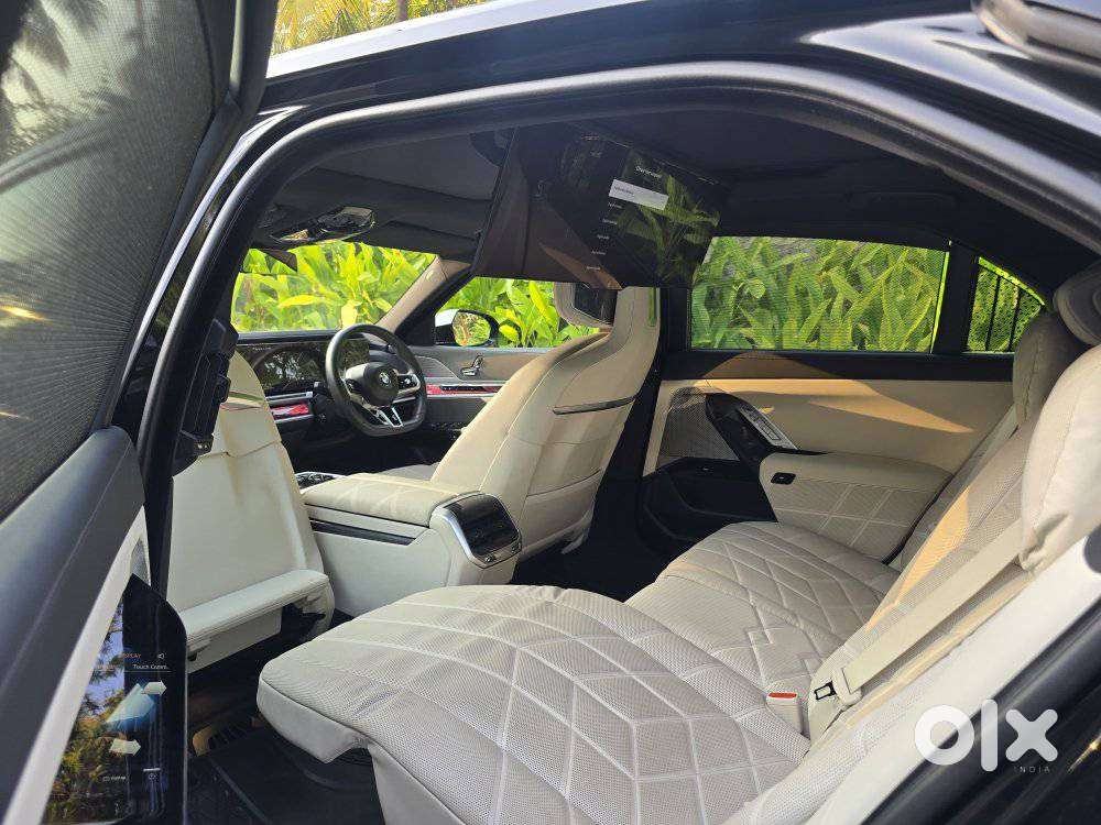 Bmw 7 Series 3.0 740i Sedan, 2023, Petrol