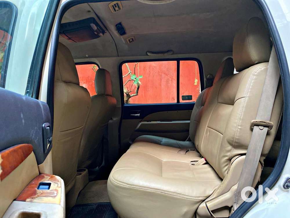 Ford Endeavour 3.0l 4x4 At, 2010, Diesel