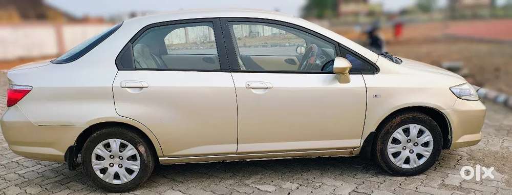 Honda City Zx 2006 Petrol Well Maintained