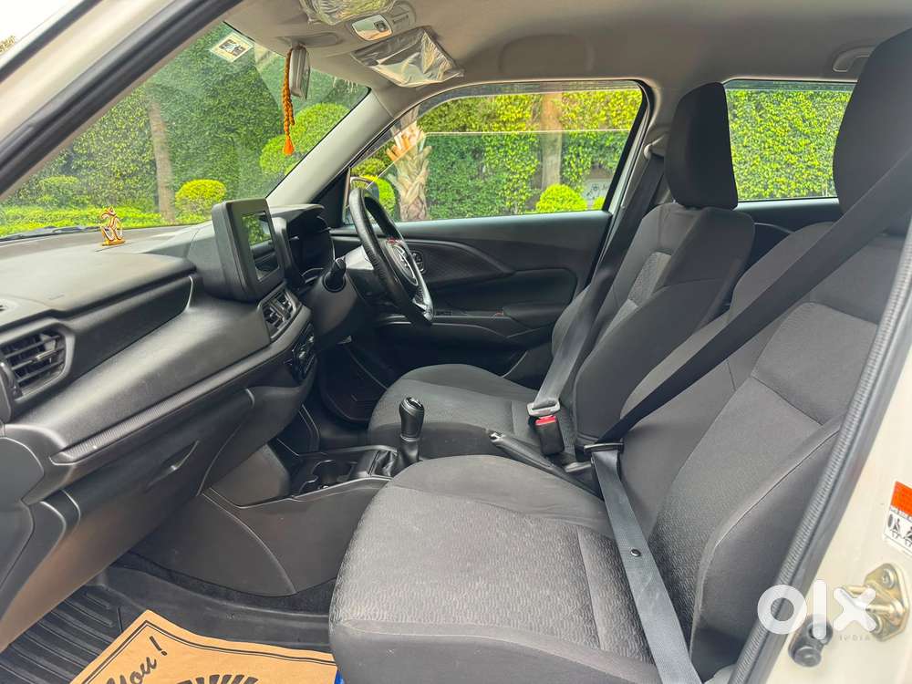 Maruti Suzuki Swift Vxi Optional, 2024, Petrol