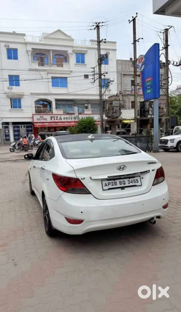 Hyundai Verna 2011 1.6 S