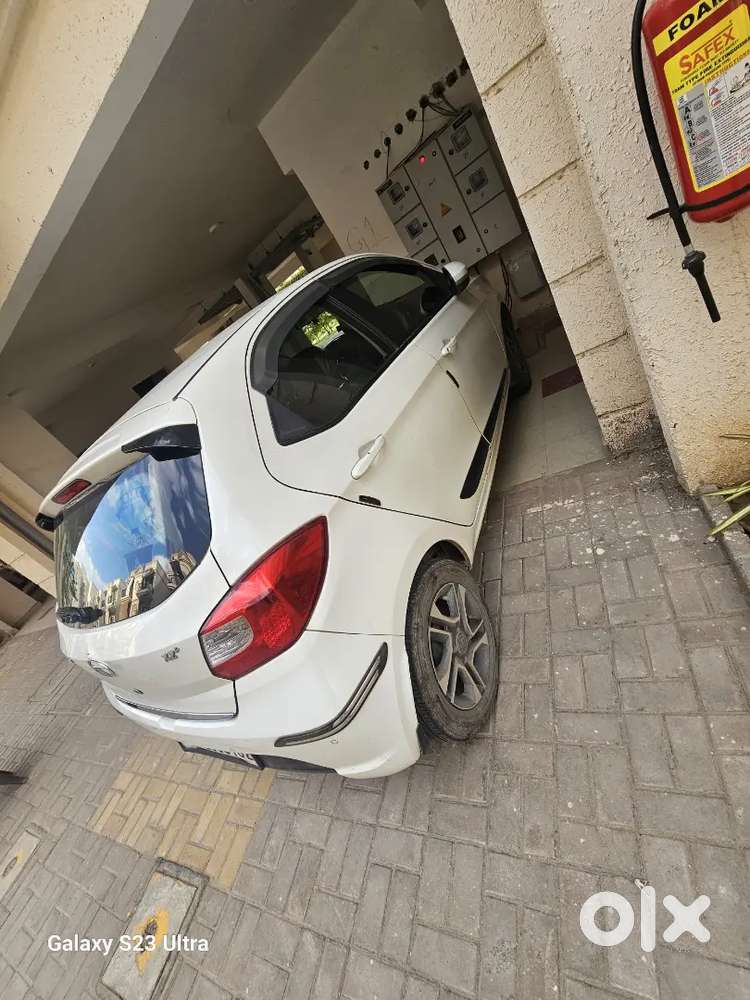 Scratchless Tata Tiago 2020 Xz+  Single Hand Driven  Company Service