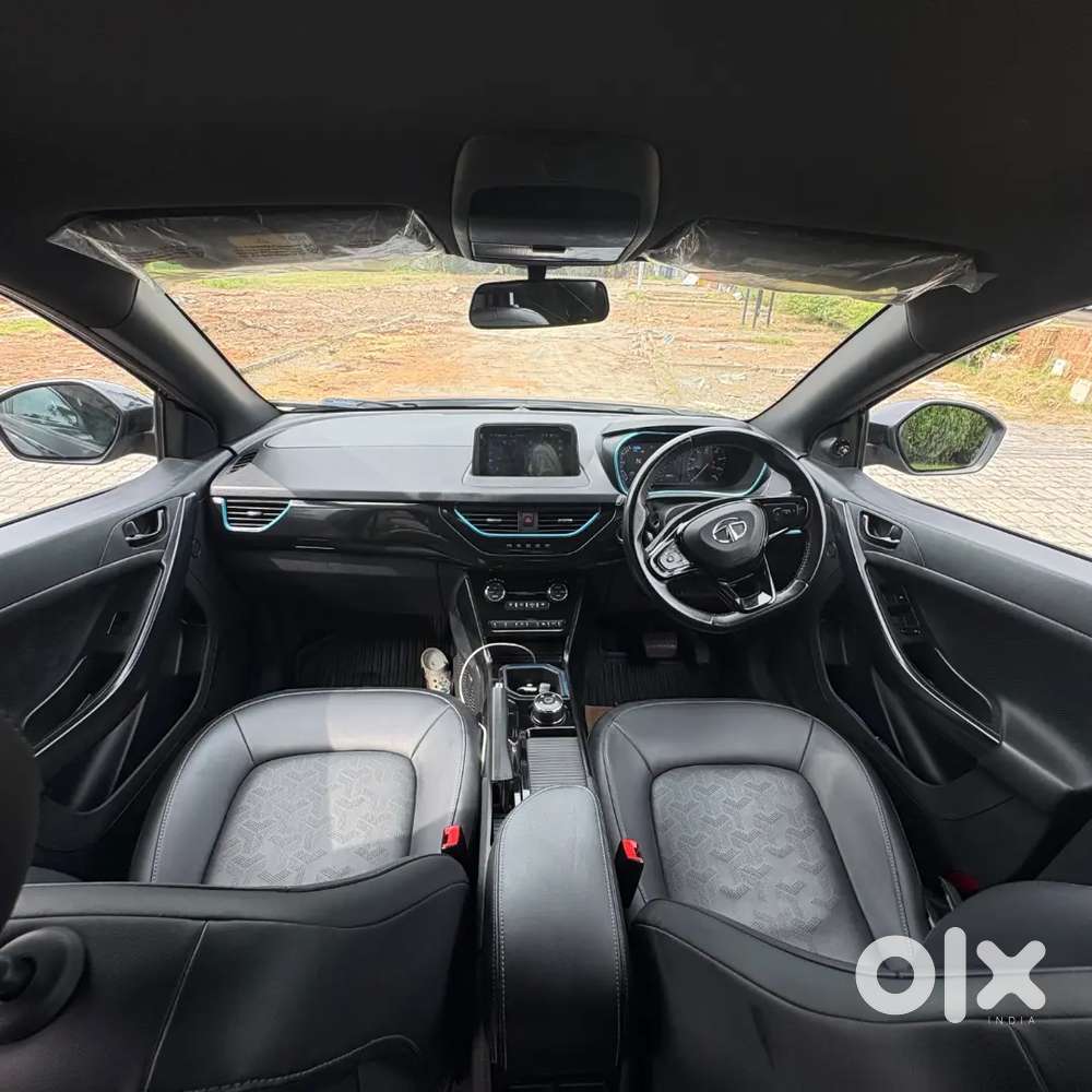 Vehicle Details:

Model: Tata Nexon Ev Xz+ Lux Dk
Year: 2023
Kilometre