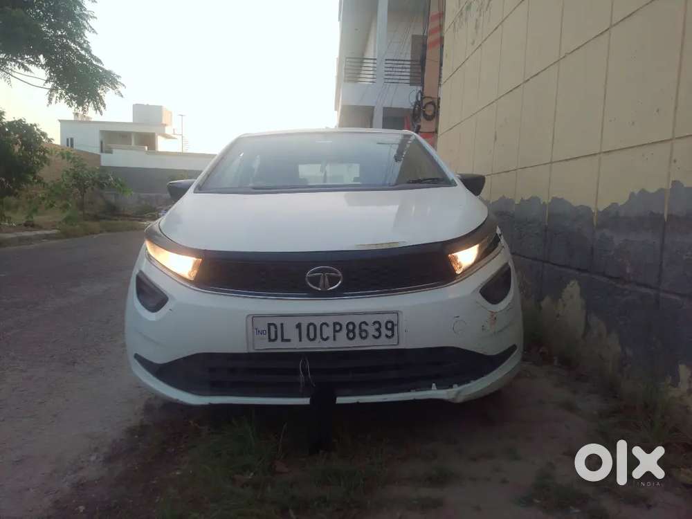Tata Altroz 1.2 Xe 2021 Car