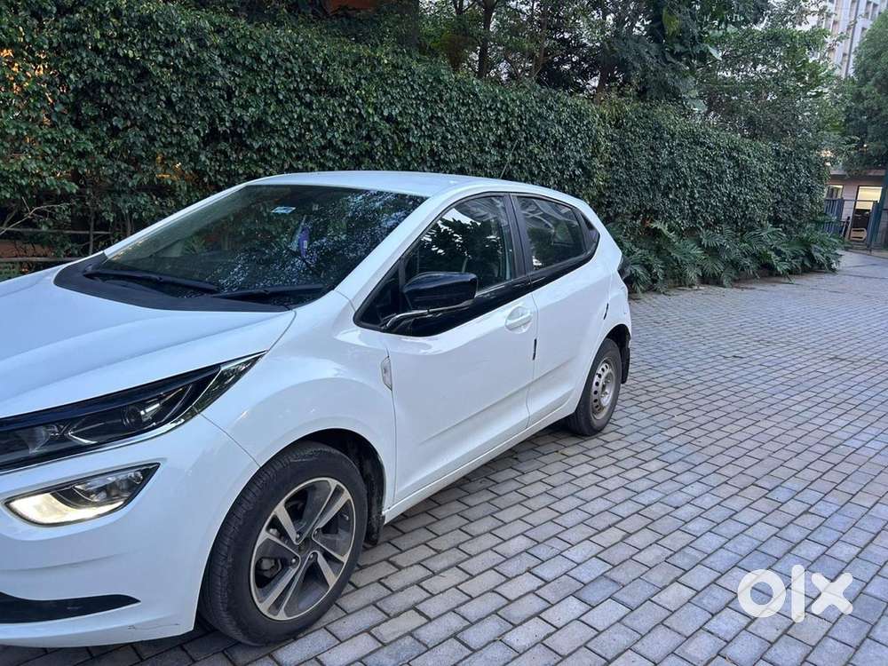 Tata Altroz Xz Icng 2024