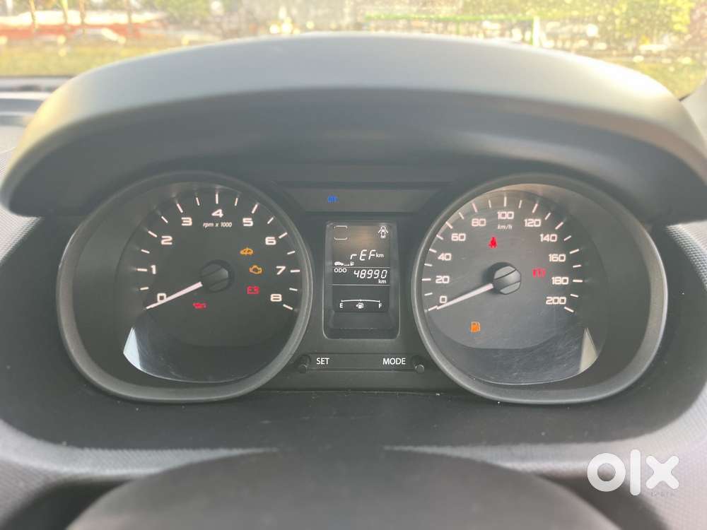Tata Tiago 1.2 Revotron Xt (o), 2016, Petrol