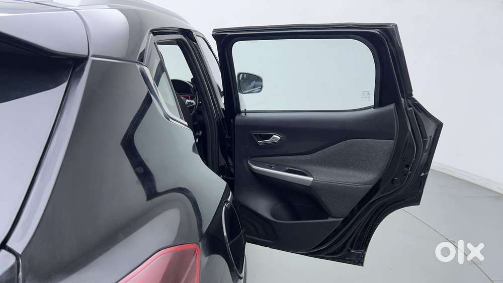 Nissan Magnite 1.0 Xv Premium Turbo Cvt (o), 2023, Petrol