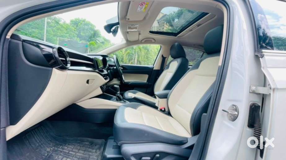 Skoda Slavia Style 1.0l Tsi At, 2024, Petrol