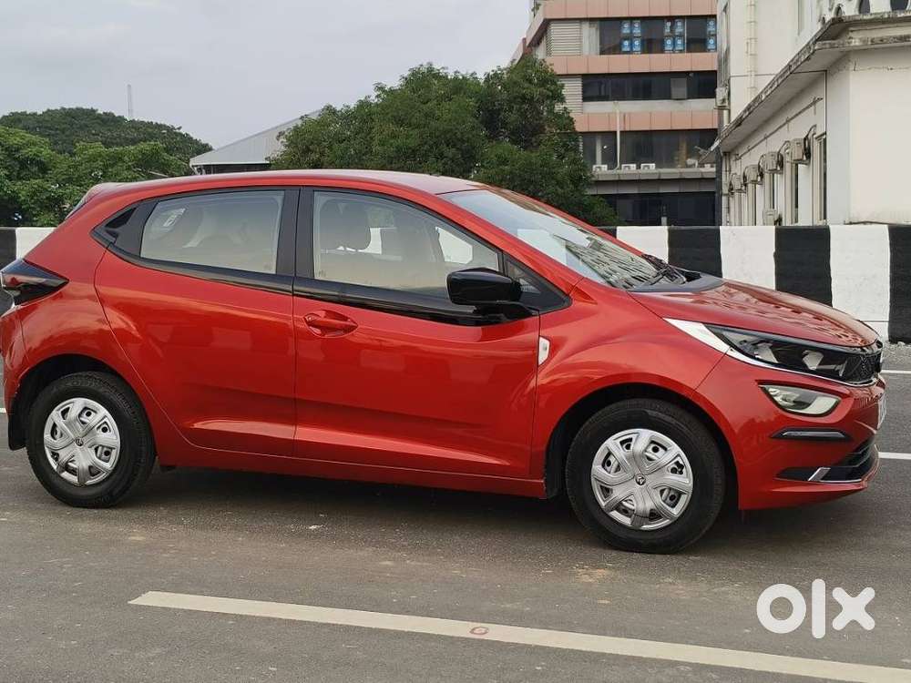 Tata Altroz 1.2 Xe, 2022, Petrol