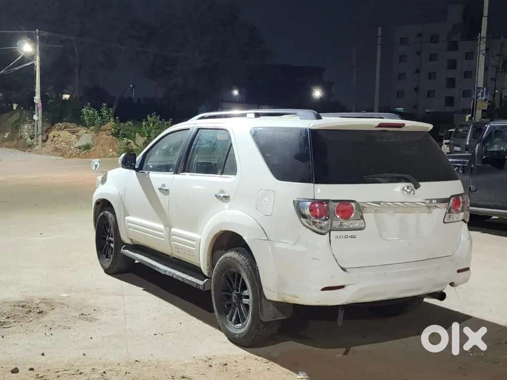 Toyota Fortuner 2012 Diesel 135000 Km Driven