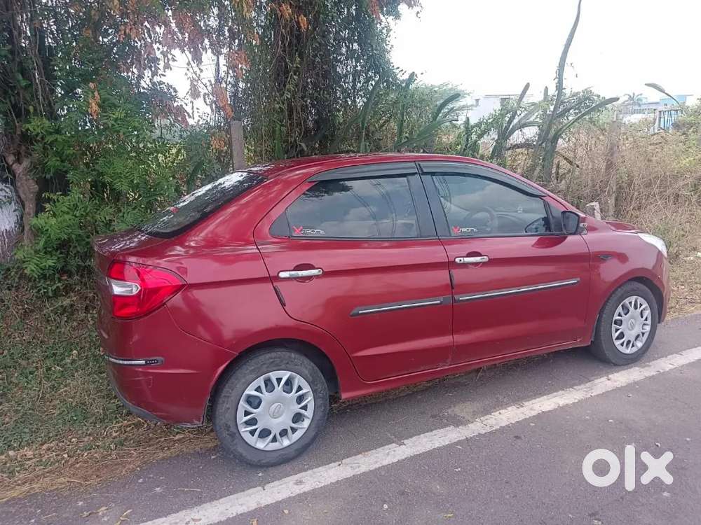 Ford Aspire 201 Petrol 127000 Km Driven
