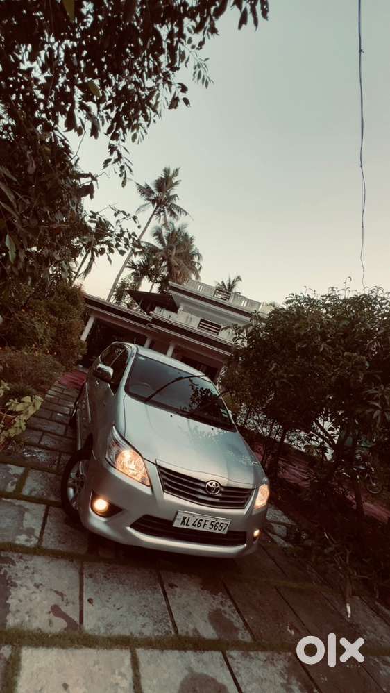 Toyota Innova 2012 Diesel Well Maintained