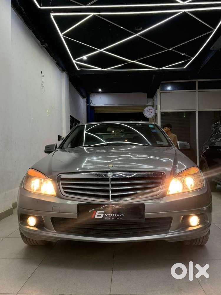 Mercedes-benz Luxury 2011