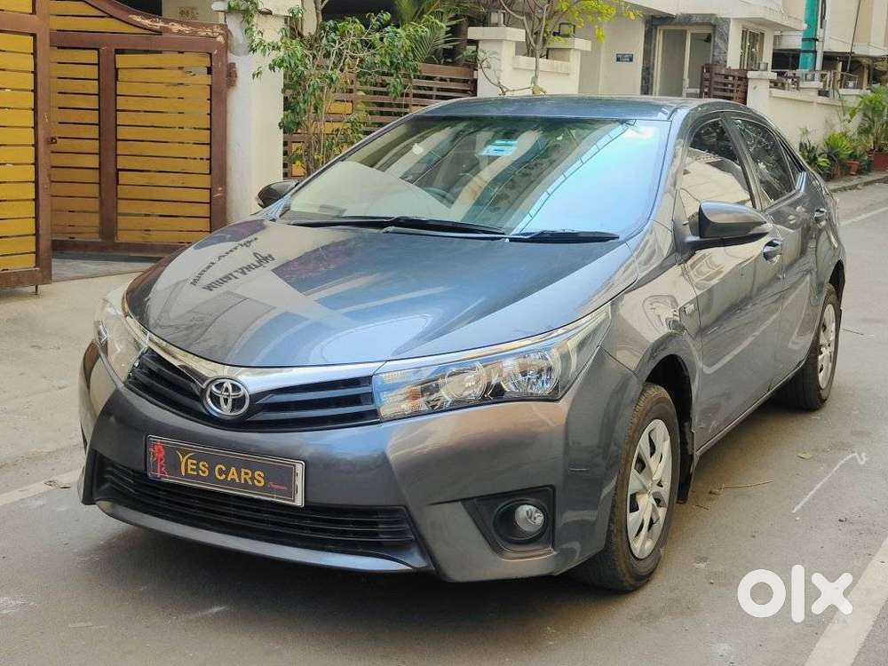 Toyota Corolla Altis 1.8 J, 2015, Petrol