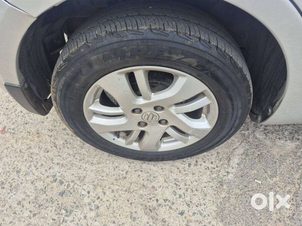 Maruti Suzuki Dzire 1.2 Zxi, 2013, Petrol