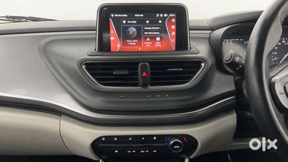 Tata Altroz 1.2 Xza Plus, 2023, Petrol