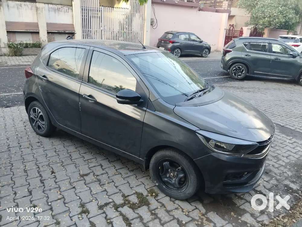 Tata Tiago 2023 Petrol Well Maintained