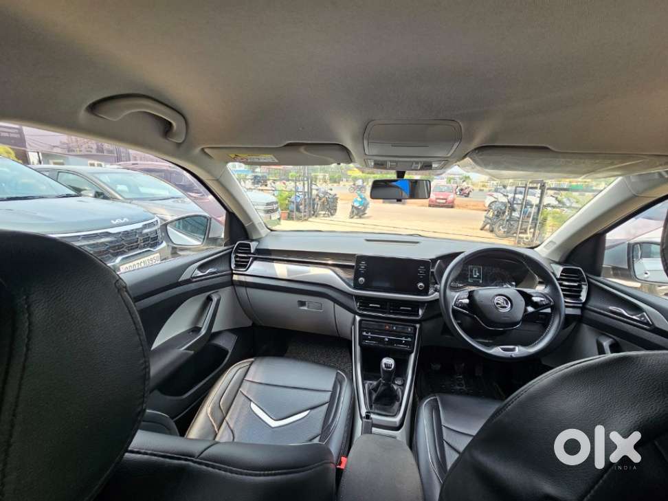 Skoda Kushaq Ambition 1.0l Tsi Mt, 2023, Petrol