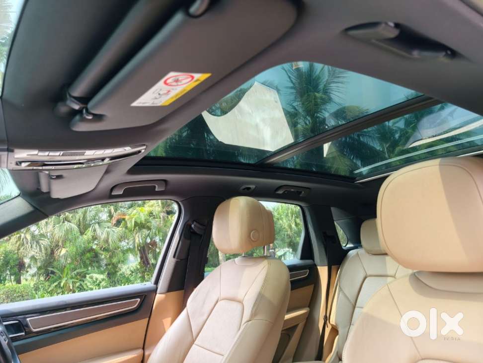 Porsche Cayenne Base, 2022, Petrol