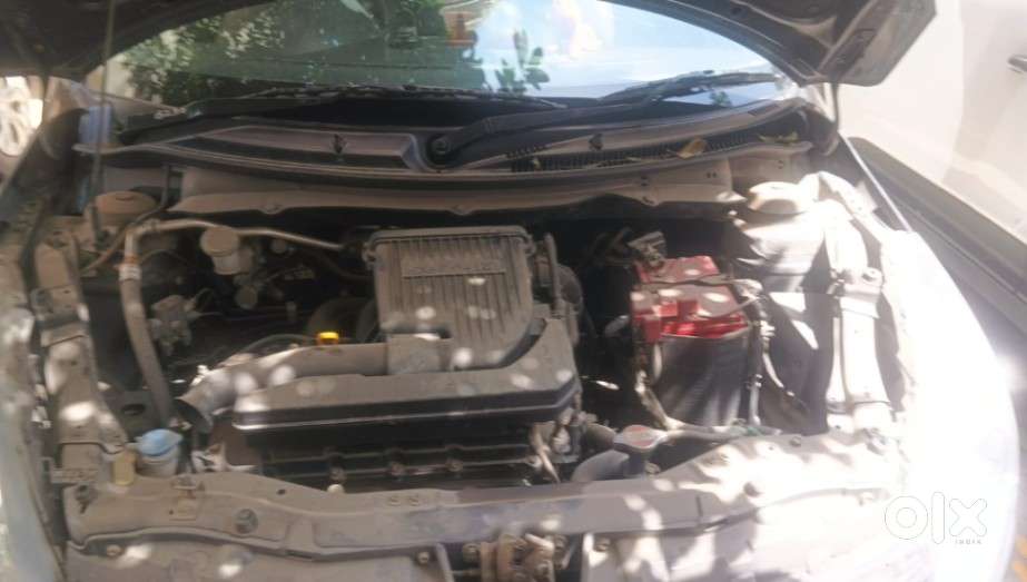 Maruti Suzuki Swift Lxi Optional-o, 2017, Petrol