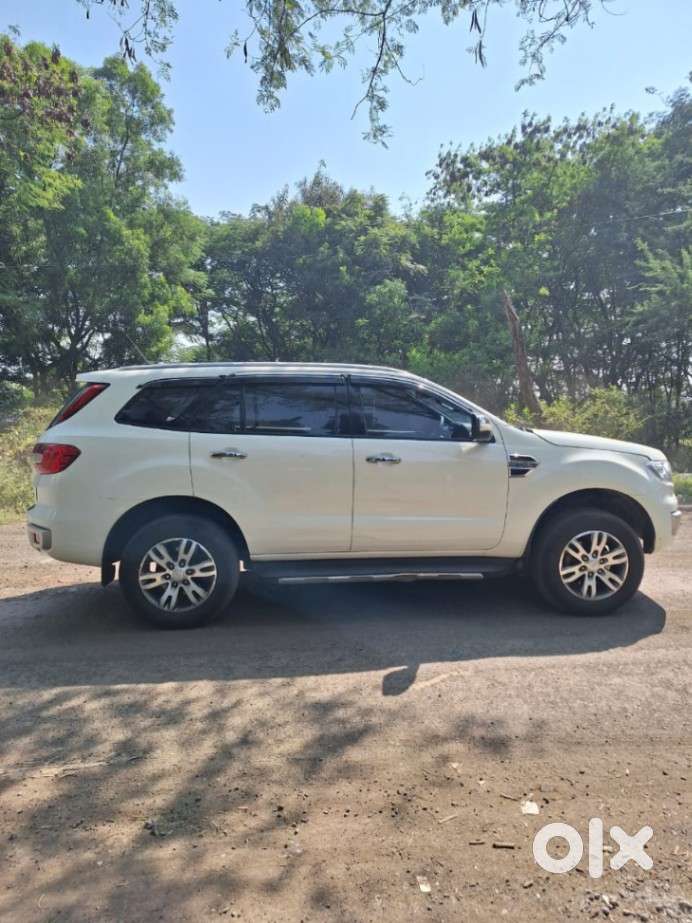 Ford Endeavour 3.2 Titanium At 4x4, 2012, Diesel