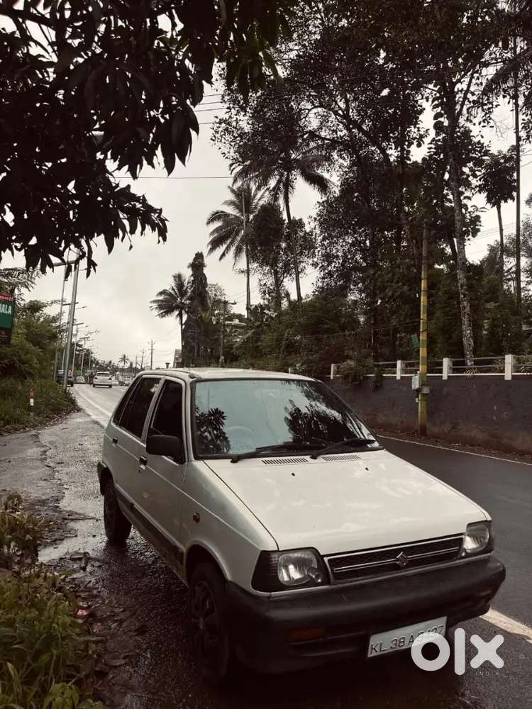 Maruti Suzuki 800 2010