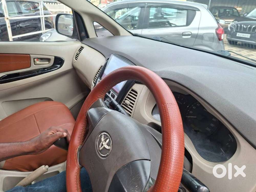 Toyota Innova 2.5 Gx 7 Seater Bs Iv, 2014, Diesel