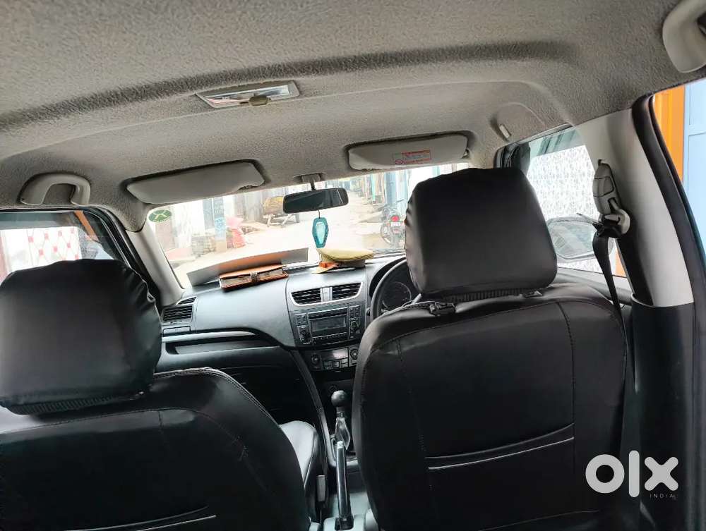 Urgent Sale Karni Hai 
Service 4tarik Ko Krayi 
New Seat Cover.