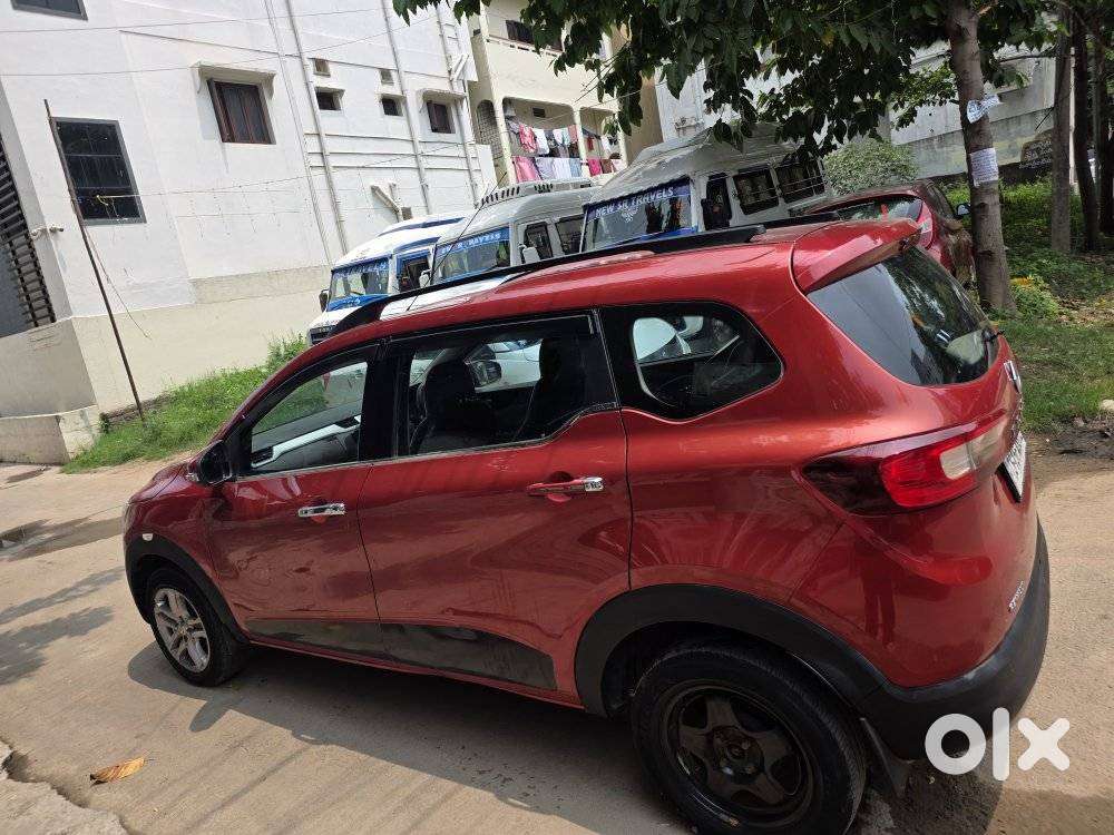 Renault Triber Rxz, 2020, Petrol