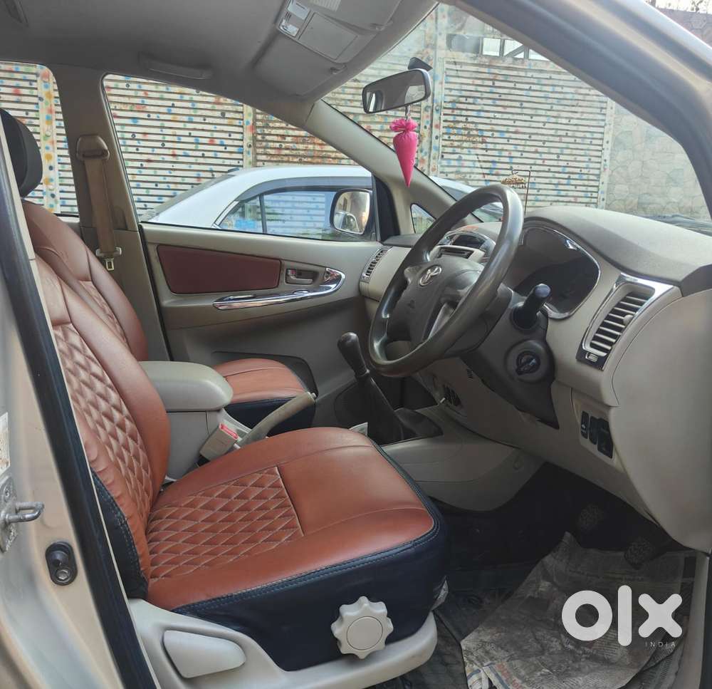 Toyota Innova 2.5 G (diesel) 8 Seater, 2014, Diesel