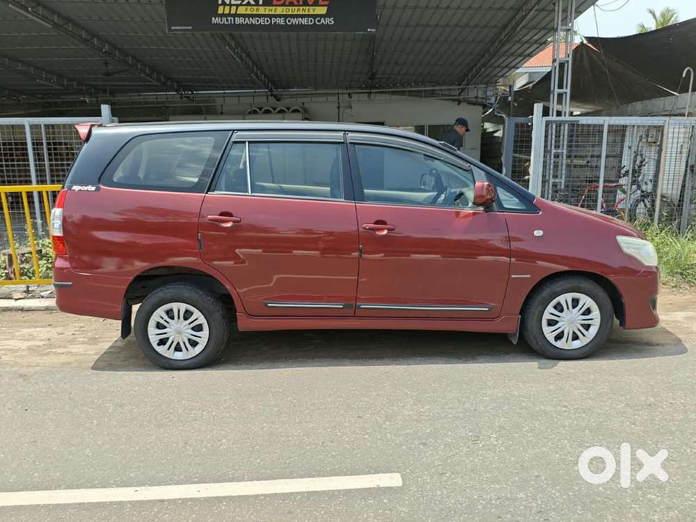 Toyota Innova 2.5 Gx 8 Str Bs-iii, 2012, Diesel