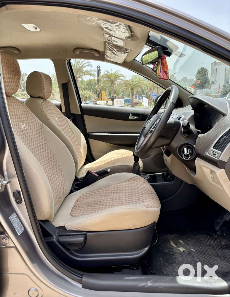 Hyundai Elite I20 Sportz (o) 1.2, 2013, Petrol