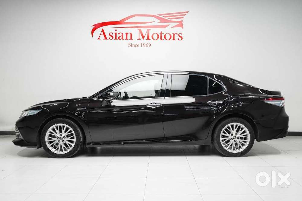 Toyota Camry 2.5 Hybrid, 2019, Petrol