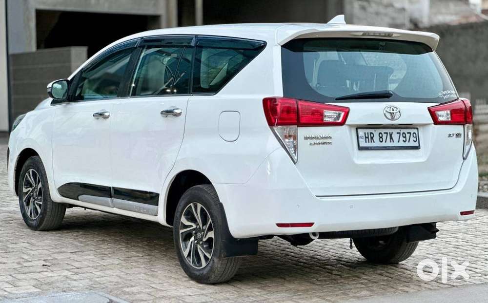 Toyota Innova Crysta 2.7 Gx Mt, 2023, Petrol
