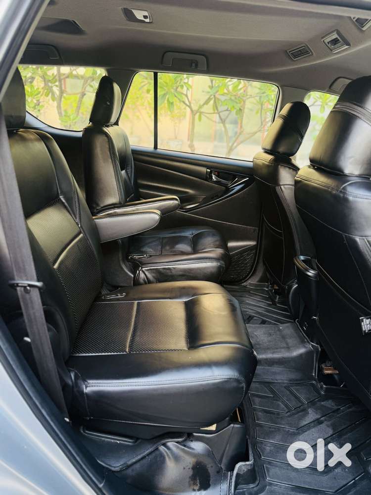 Toyota Innova Crysta [2020-ongoing] 2.4 Gx 7 Str, 2021, Diesel