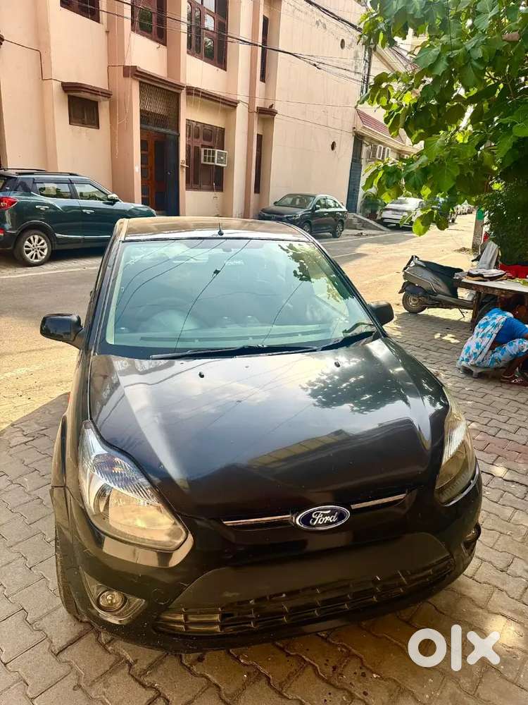 Ford Figo 2012 Diesel 180000 Km Driven