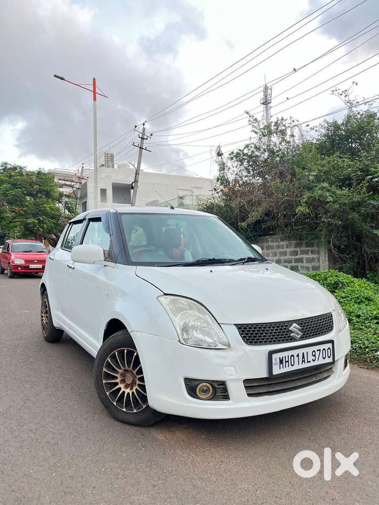 Maruti Suzuki Swift Lxi Bsiii, 2010, Petrol