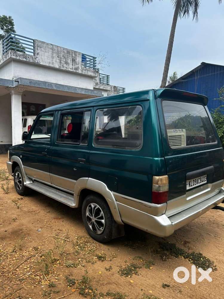 Toyota Qualis 2004 Diesel Well Maintained