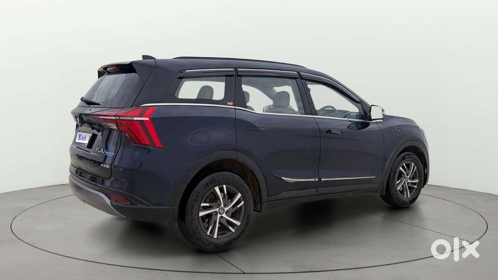 Mahindra Xuv700 2.0 Ax 5 Petrol At Str, 2022, Petrol