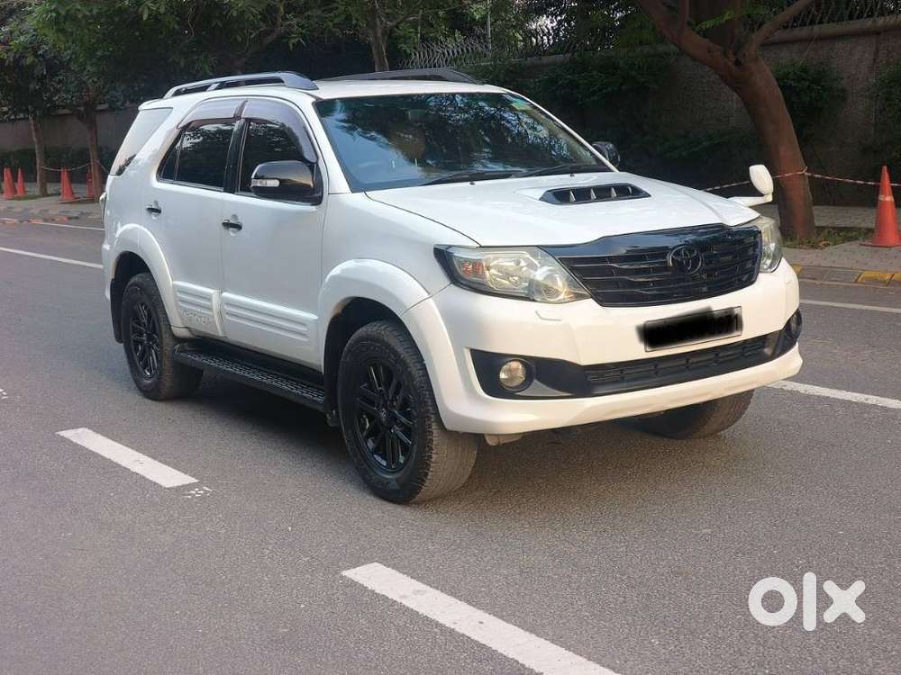 Toyota Fortuner 2011-2016 4x2 Manual, 2012, Diesel