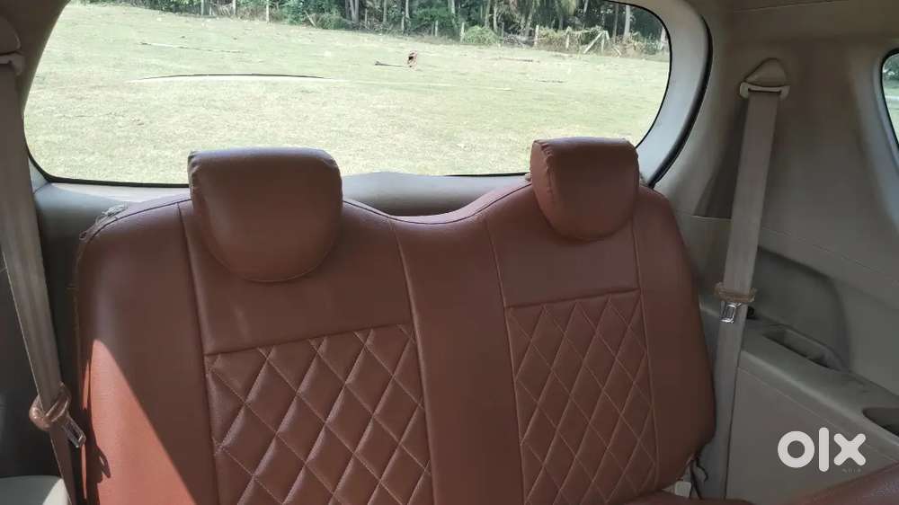 Maruti Suzuki Ertiga 2013