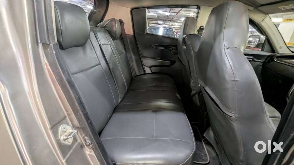 Mahindra Kuv 100 Mahindra-kuv-100-d75-k8, 2018, Diesel