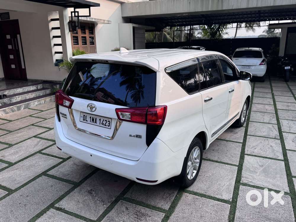 Toyota Innova Crysta 2.4 G Mt, 2017, Diesel