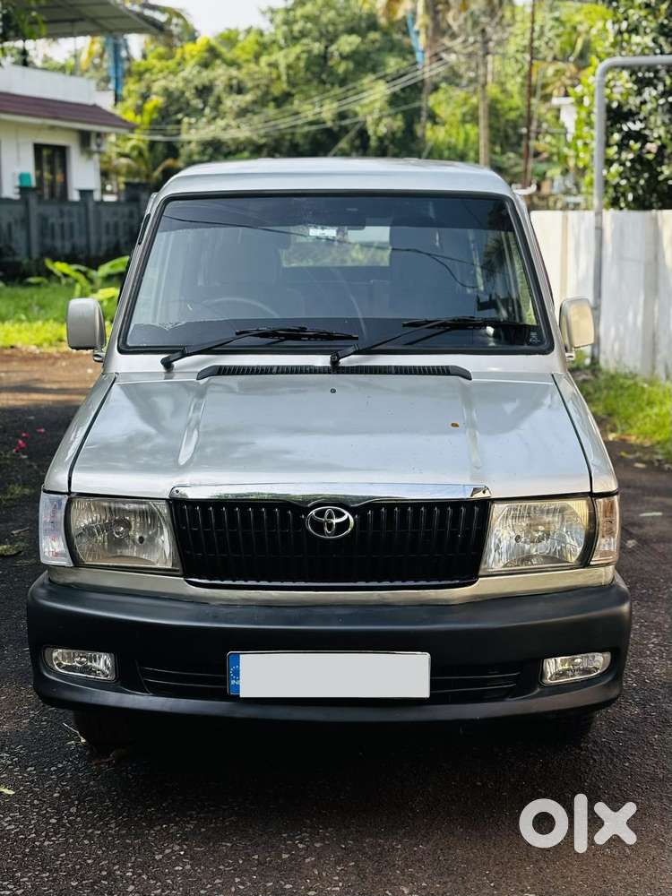 Toyota Qualis Gs G8, 2003, Diesel